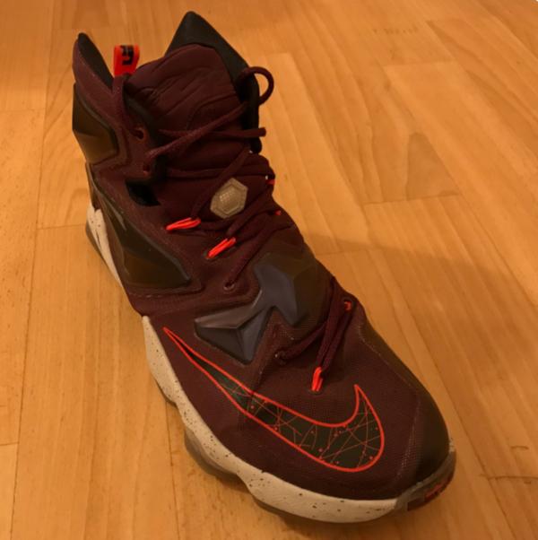 nike basketball shoes lebron 13